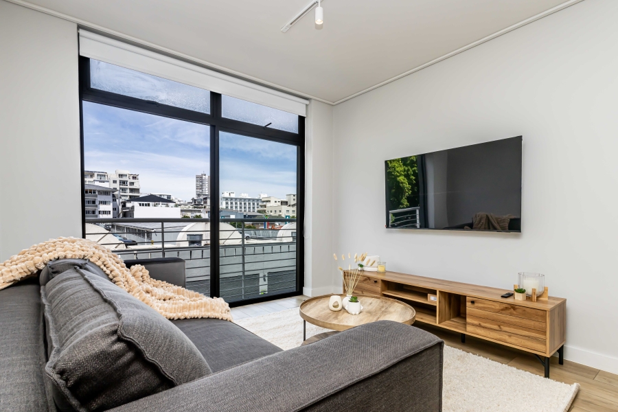 To Let 1 Bedroom Property for Rent in Sea Point Western Cape